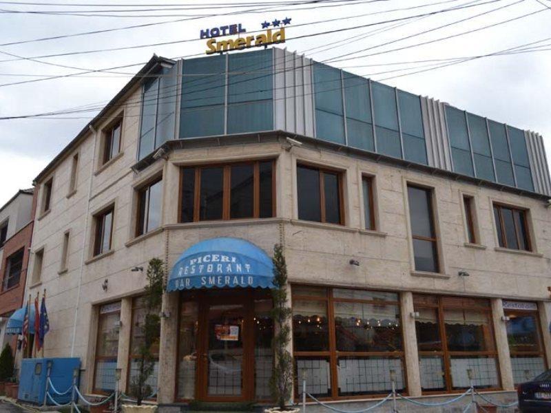 Hotel Smerald Корча Экстерьер фото